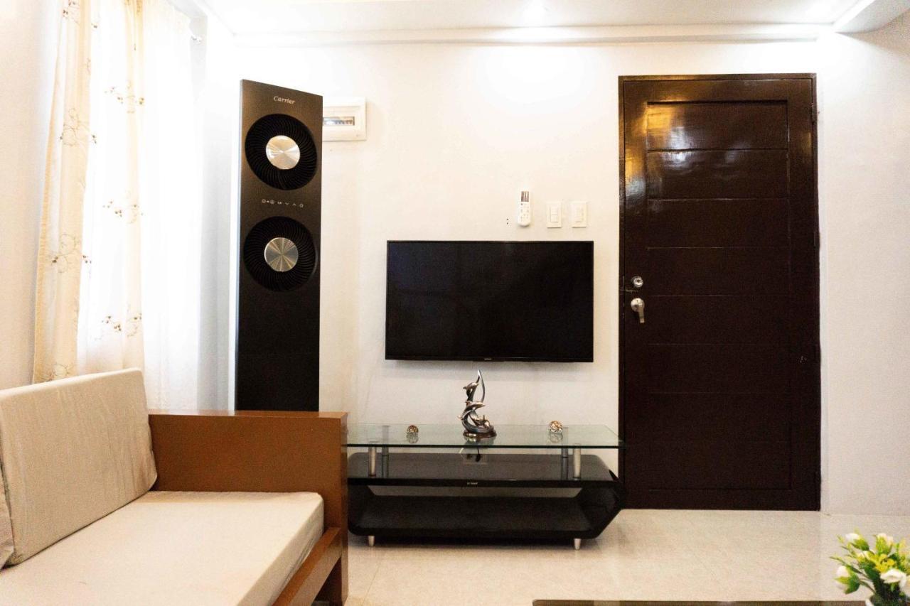 Two Story 87 Sqm Fully Air-Conditioned House In Babag 2, 麦克坦 外观 照片