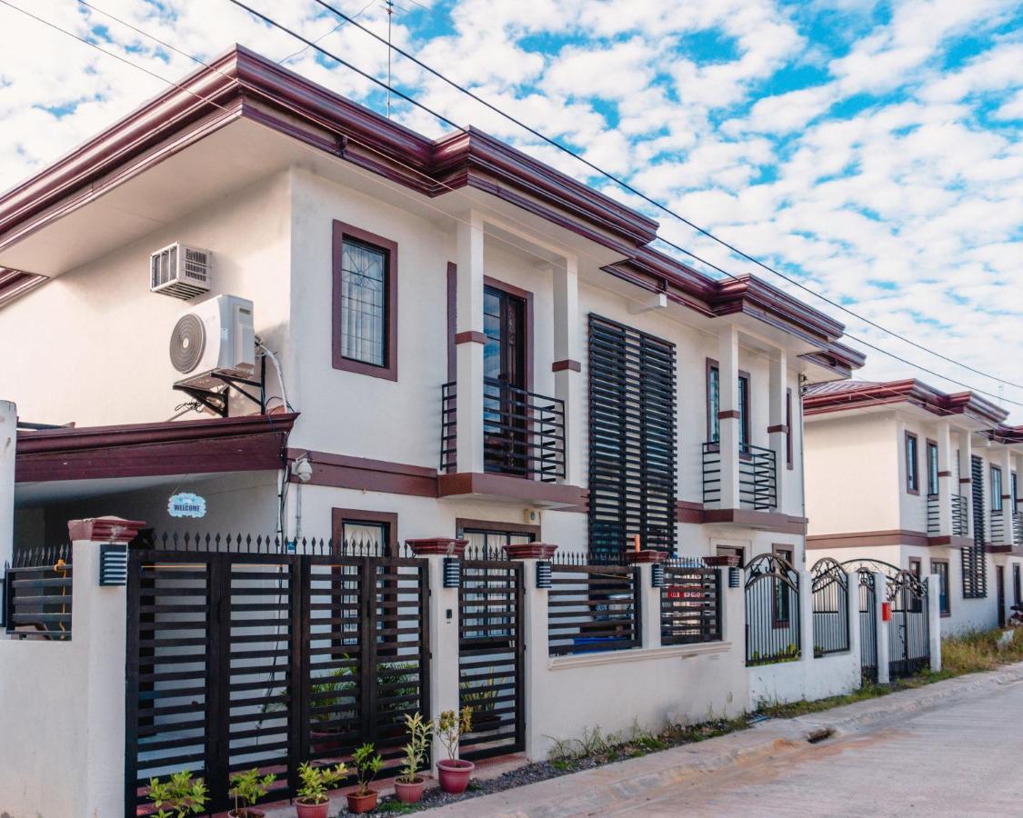 Two Story 87 Sqm Fully Air-Conditioned House In Babag 2, 麦克坦 外观 照片
